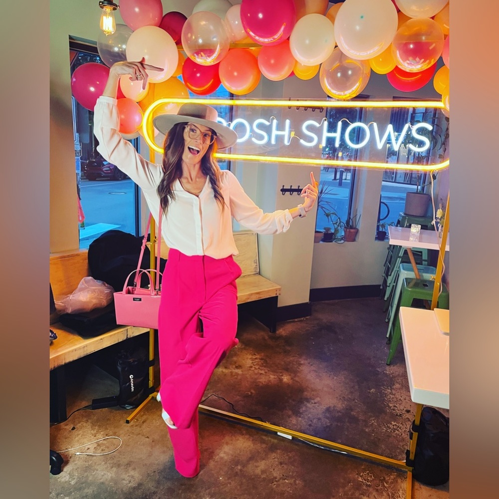 ❤️Live Show Notification❤️ - Picture 2 of 6